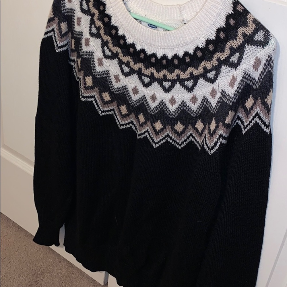🌸Black and White Knit Sweater🌸